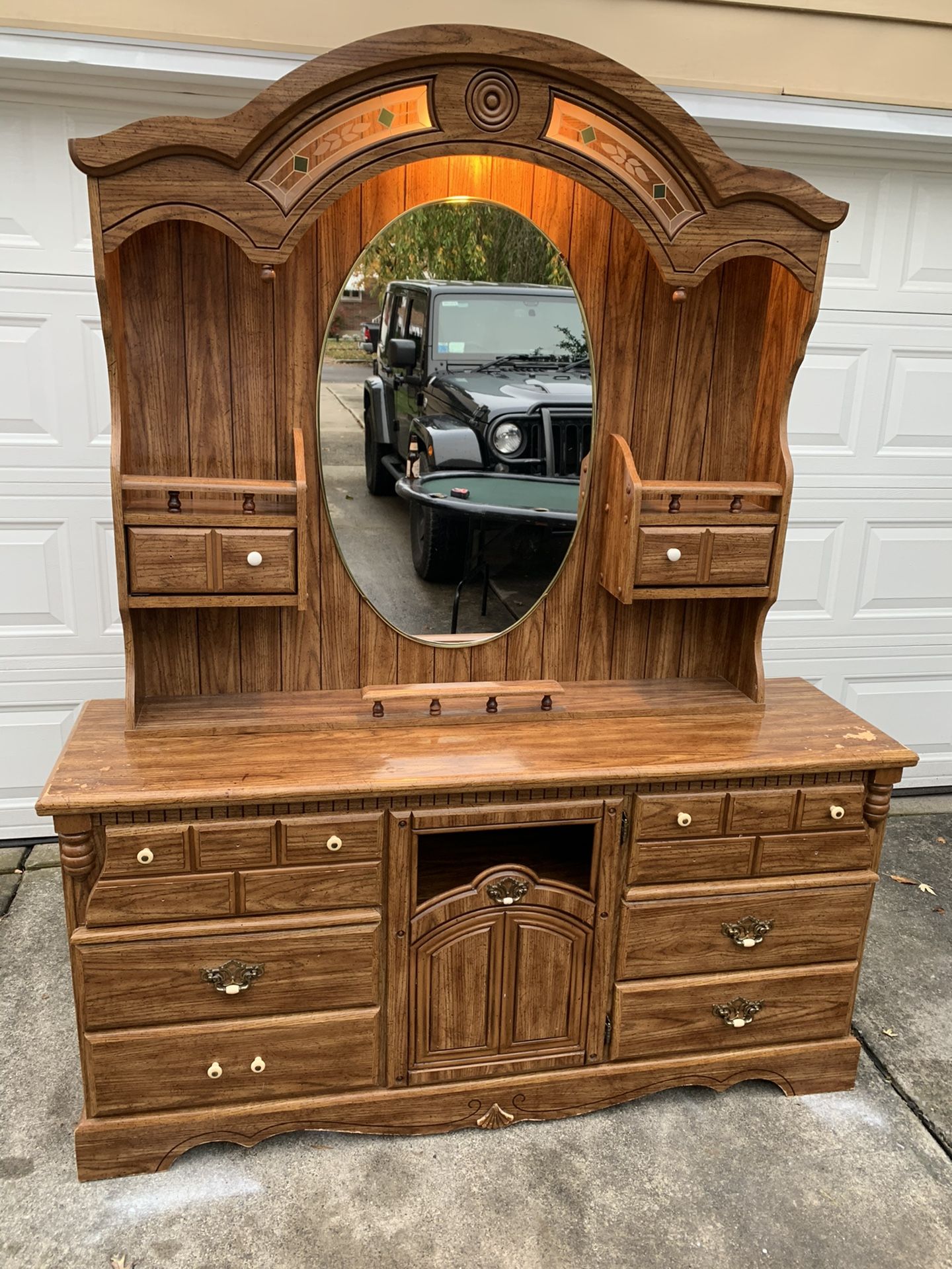 Wood dresser