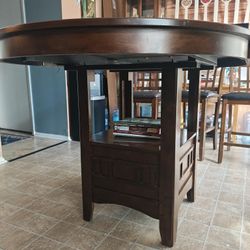 Expandable Oblong Dining Room Table