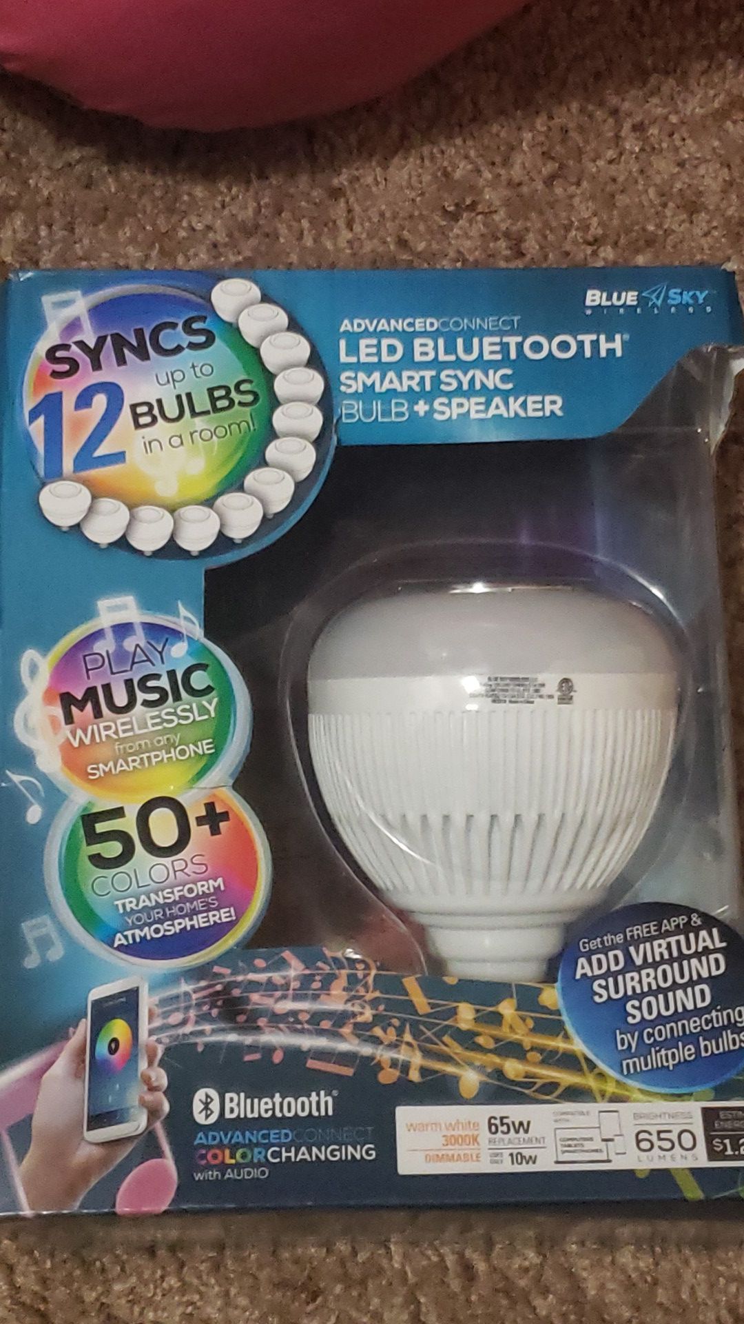 Blue sky, light bulb with 50+ colors and speaker.