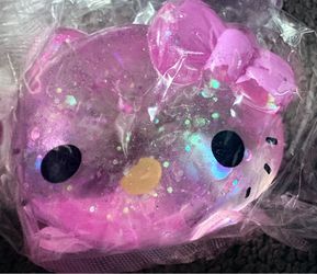 Hello kitty squishy
