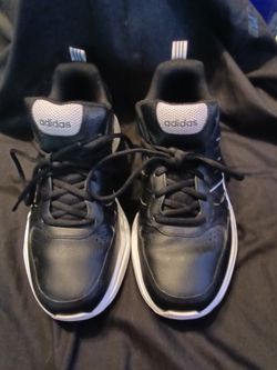 Adidas Stutters Black Leather Women Size 9