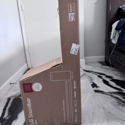 New LG S40T Soundbar With Wireless Subwoofer