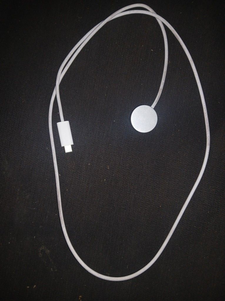 Apple Watch Charger Needs Wall Plug