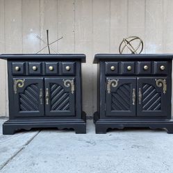 Beautiful black and gold pair of nightstands 