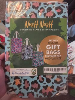 Leopard reusable gift bags