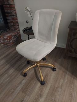 Makeup Vanity Chair. Works perfectly.