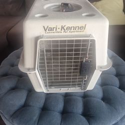 animal carrier  