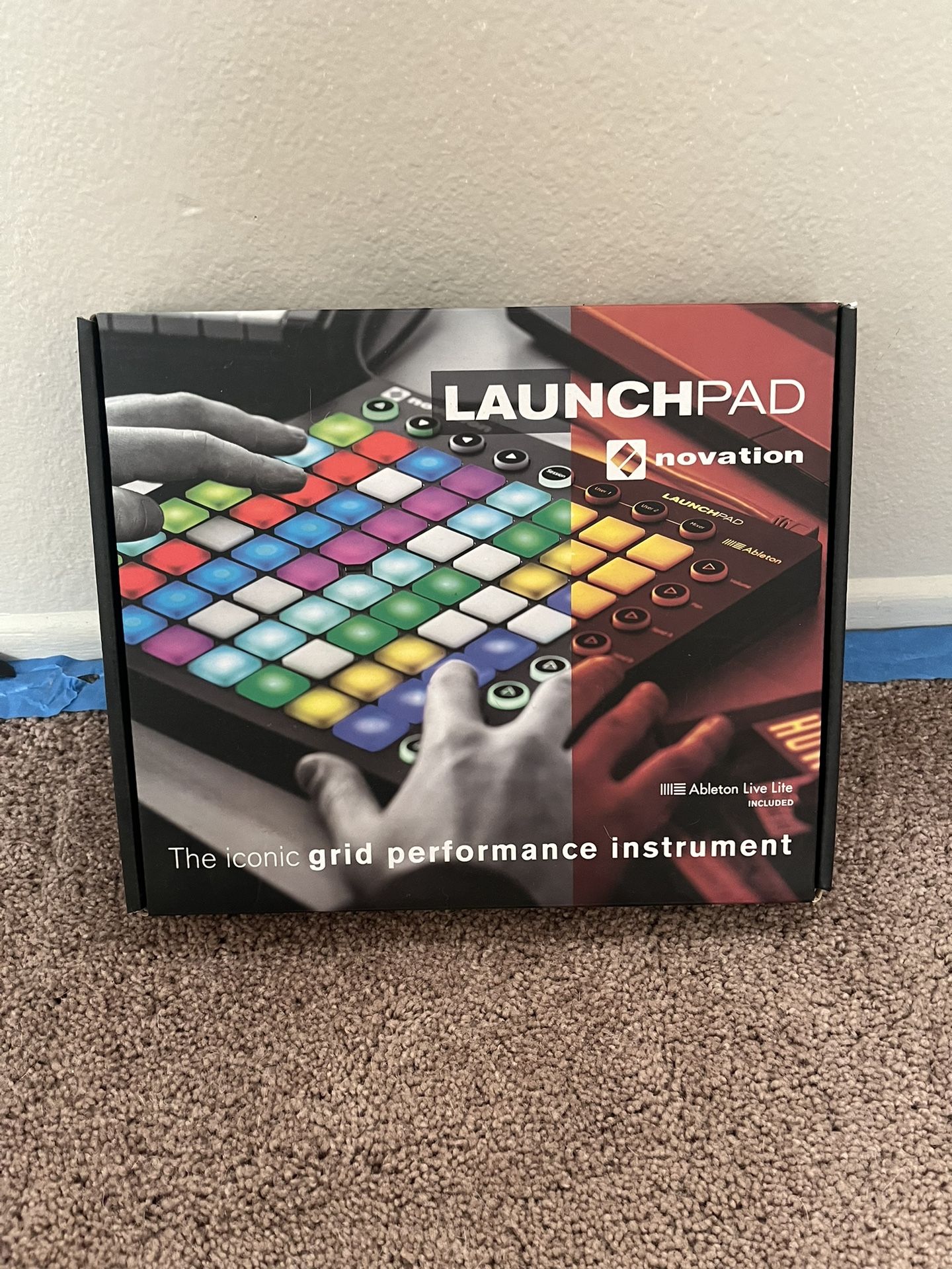 Novation Launchpad Ableton Live Controller with 64 RGB Backlit Pads (8x8 Grid)