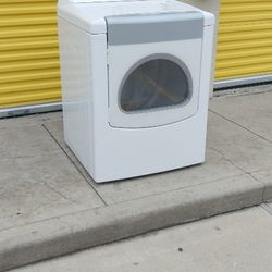 Dryer Electric Delivery Available Todey