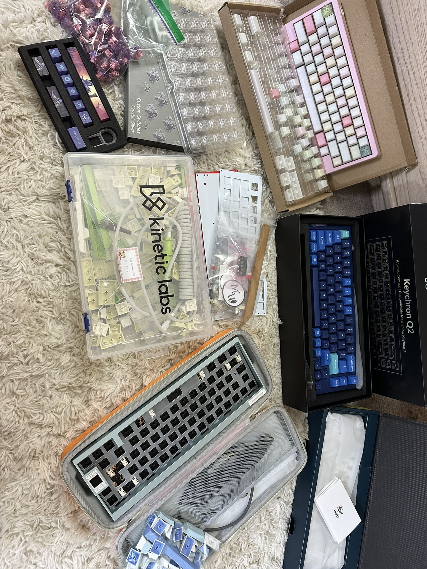 Keyboard LOT: ducky one 2 mini, keychron Q2, qk65v2, D60 Lite, Mercutio40, TH66, corn keycaps,Valorant Omen Keycap Accent, Misc Cheap Switches