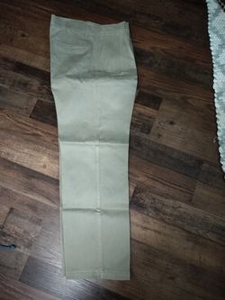 Mans wrangler khaki 32x30