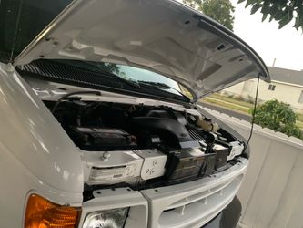 2000 Ford E-250