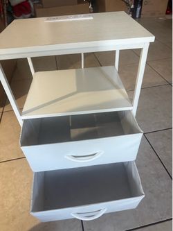 Night stabs drawers with usb connection