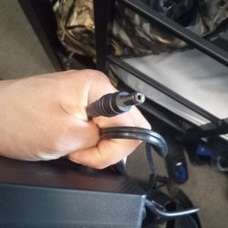 Ebyk Charger 