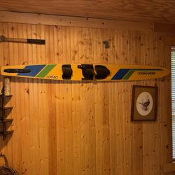Vintage wooden western commander water ski combo Great Wall hanger. 