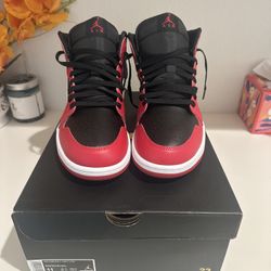 Air Jordan 11 CMFT Low