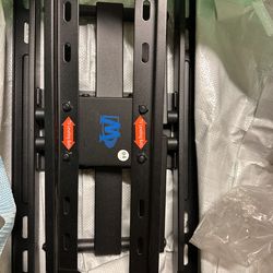 Heavy duty TV wall mount