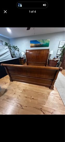 Cal King Wood Sleigh bed