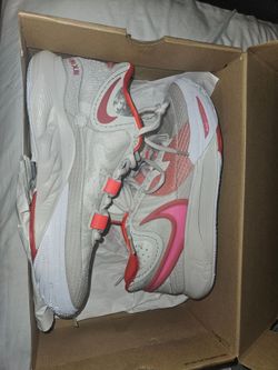 Kyries Nike