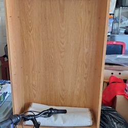 Shelf w all pieces 