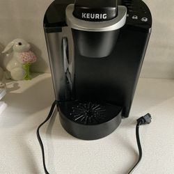 Keurig Coffee Maker – Clean, Works Perfect, Quick Sale! ☕ 