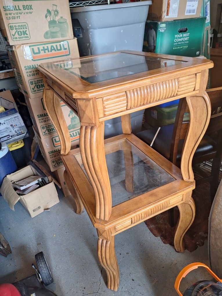 Two End Tables A Coffee Table And A Hutch In Good Condition