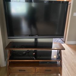 Costco TV Stand And TV. 
