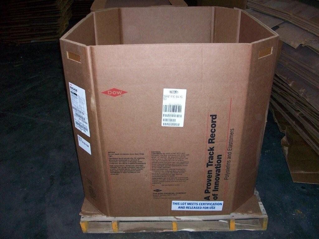 Gaylords boxes 5 plys and wood pallets for Sale in Dallas, TX OfferUp