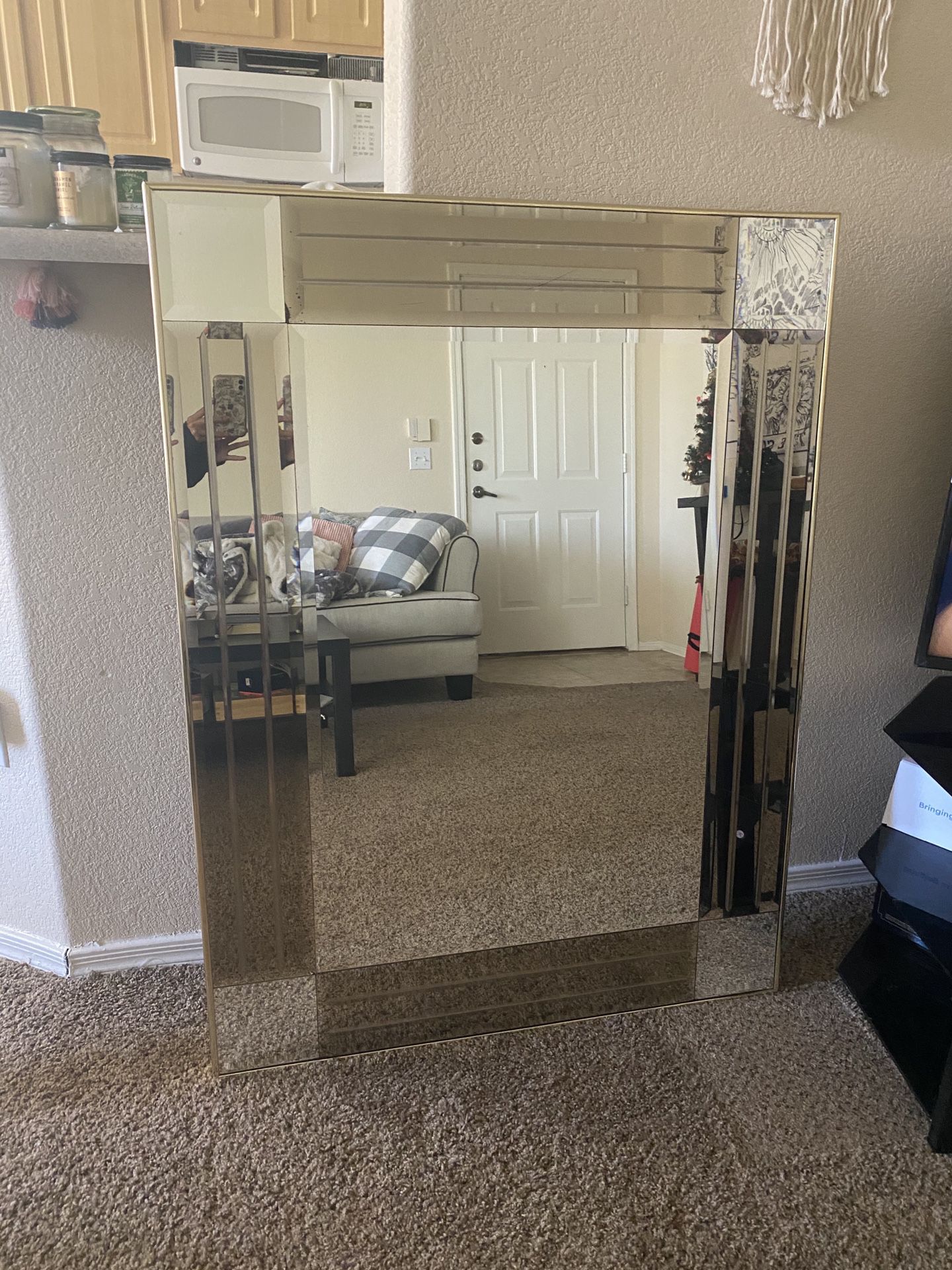 Gold trim Wall mirror