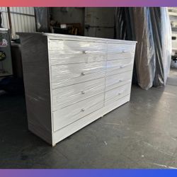 8 Drawer Dresser