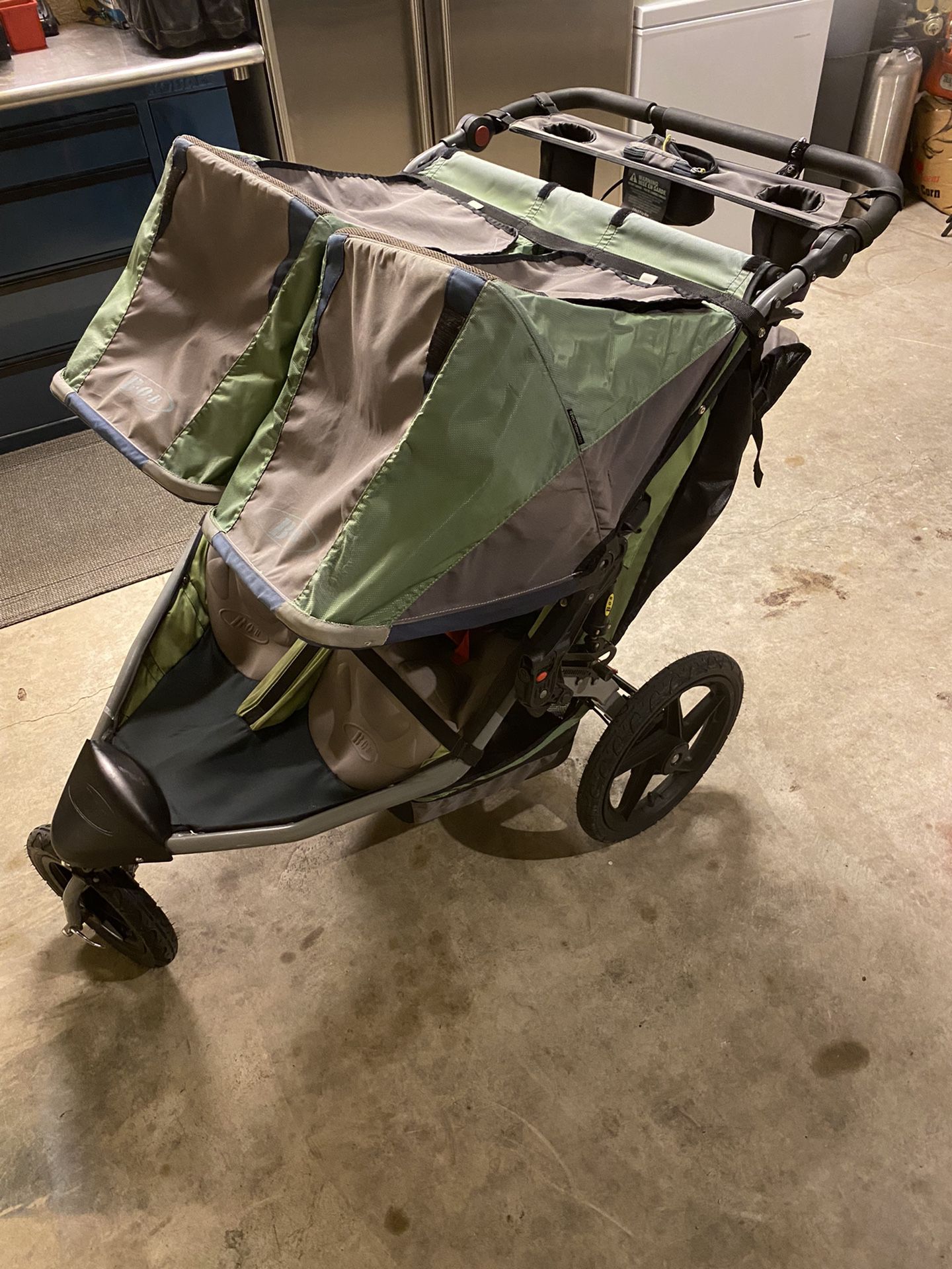 BOB Revolution Pro double stroller+ Carseat Adapter