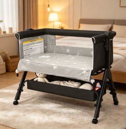 Bassinet and sheets