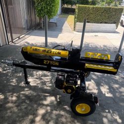 CHAMPION POWER EQUIPMENT 27 Ton 224 cc Gas Powered Hydraulic Wood Log Splitter with Vertical / Horiz