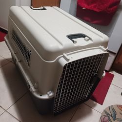 EX EX LARG NEW PET CRATE 32IN BY 28INHT PAID 119+ SELL 30$ FINAL PRICE