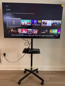 Hisense QLED 50 inch brand new TV with movable stand