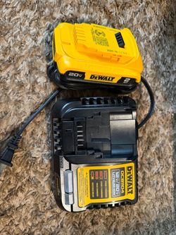 DeWalt 20V 2Ah Battery and DCB1104 Charger