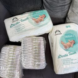 Bundle Of Size 1 Diapers 100 Count 