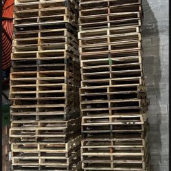 Pallets 48x40 Good Condition 
