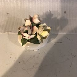 Radnor Ceramic Flower Arrangement