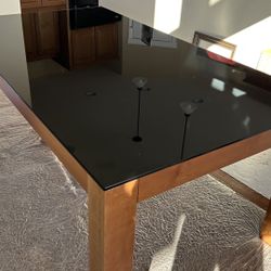 mid-century modern Tempered glass dining table wooden frame black L72”*W40”*H29”(address in description   👇delivery 🚚 available within 15 miles with