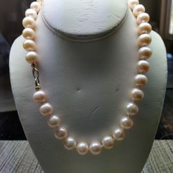 18 Inch Fresh Water Pearls Necklace 