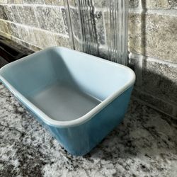 Vintage Blue Pyrex Refrigerator Dish – With Lid – Excellent Condition