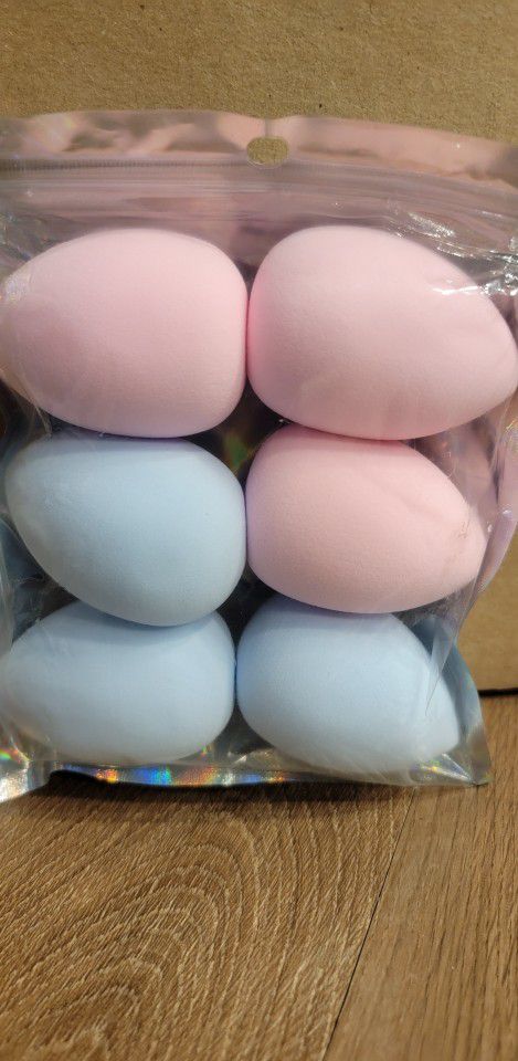 Blue and Pink Beauty Blenders