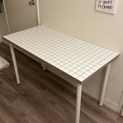 Minimalist Grid Table/Desk