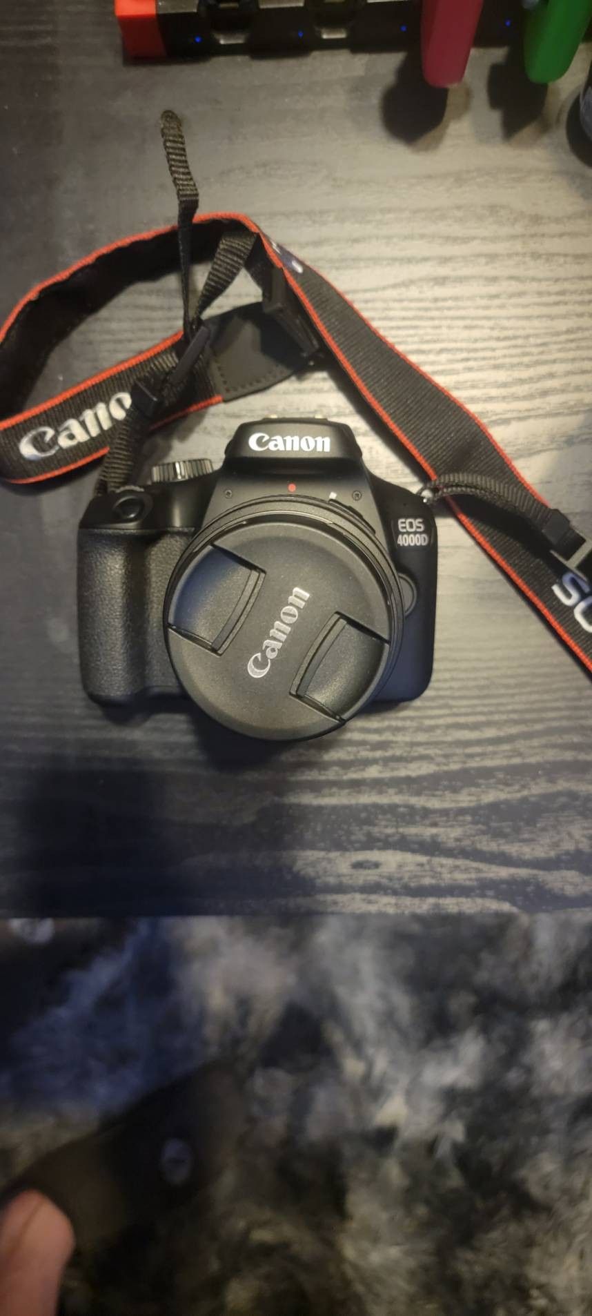 Canon eos d4000 18mp dslr with accessories