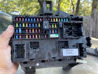 Ford F150 Fuse Box Cabin 3.7 V6 2011-2014/ Factory Part