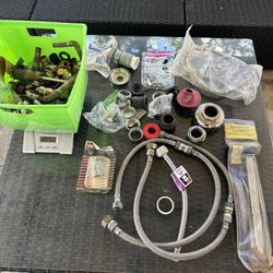 Lot of Plumbing Supplies PLOMERIA 10+ lbs of scrap copper fittings and pipes
