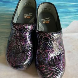 Dansko XP 2.0 Nursing Shoes Size 37