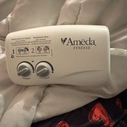 Amēda  Breast Pump 