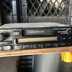 Toyota Tacoma Radio 